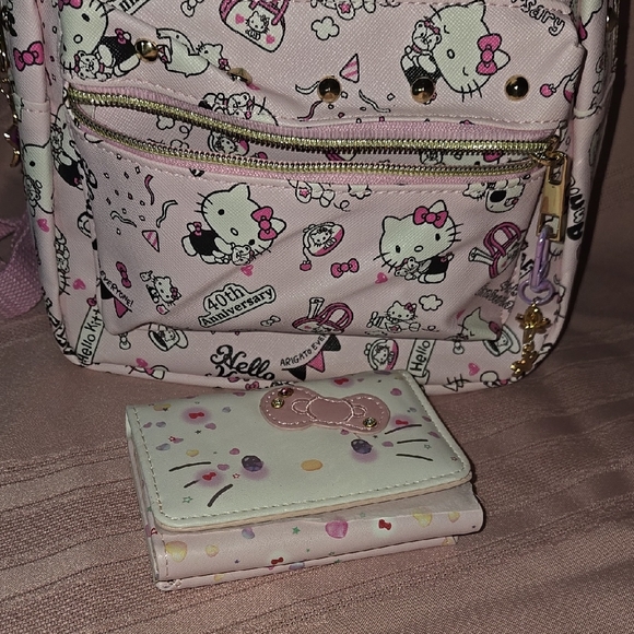 Hello Kitty Pink Backpack and Wallet - Picture 11 of 16